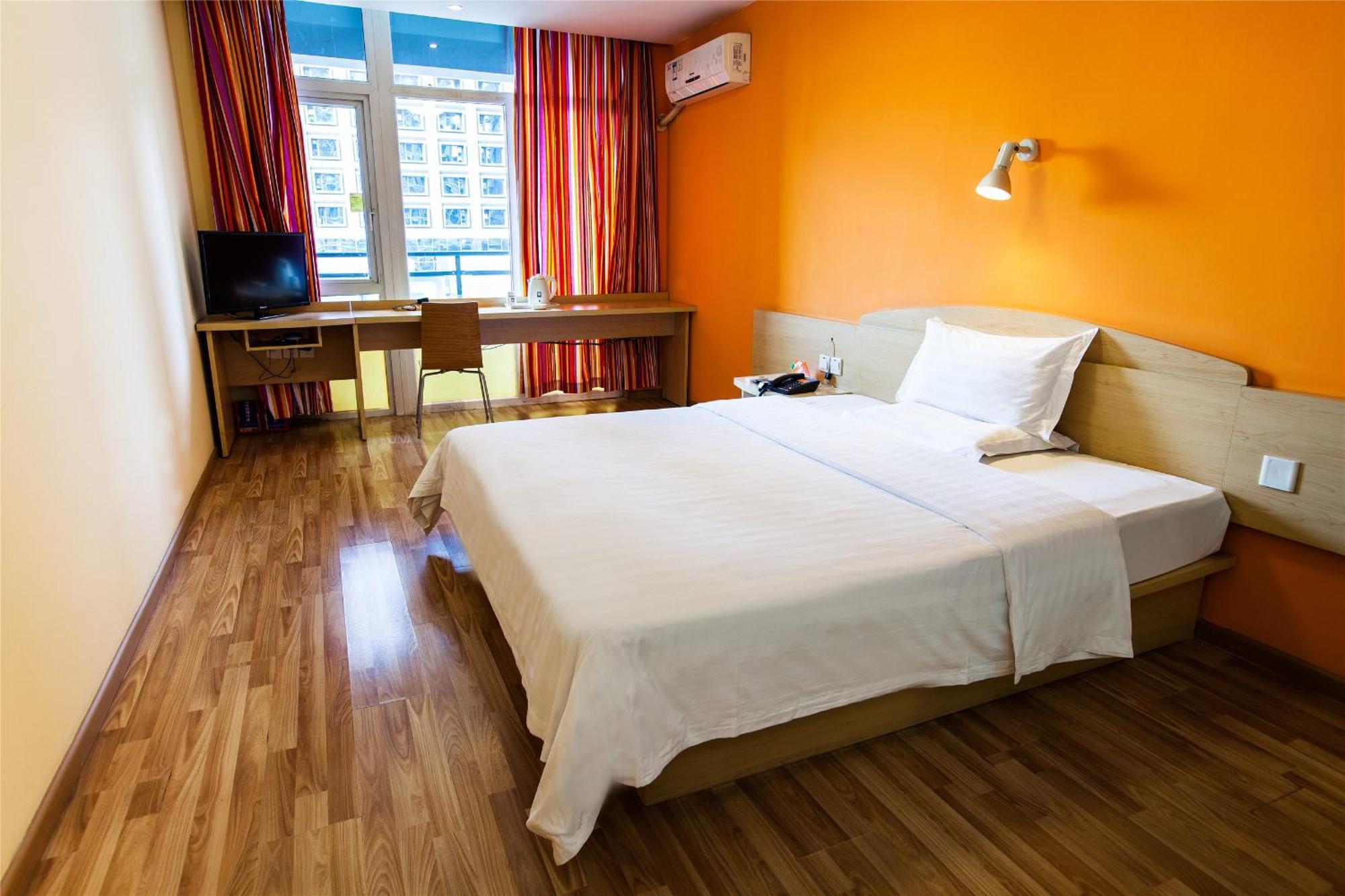 7Days Inn Guangzhou South Railway Station Huijiang Subway Station Ngoại thất bức ảnh