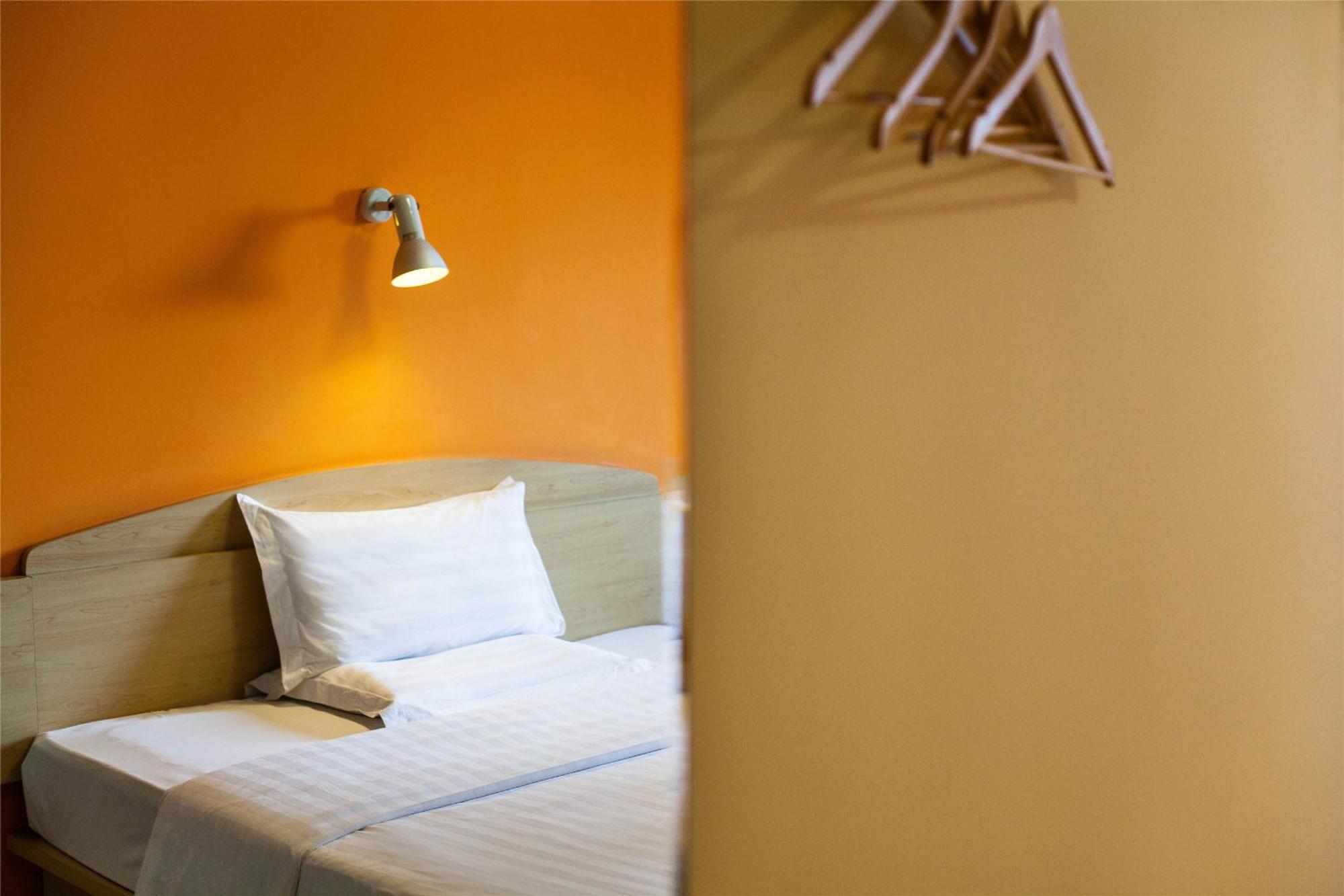 7Days Inn Guangzhou South Railway Station Huijiang Subway Station Ngoại thất bức ảnh