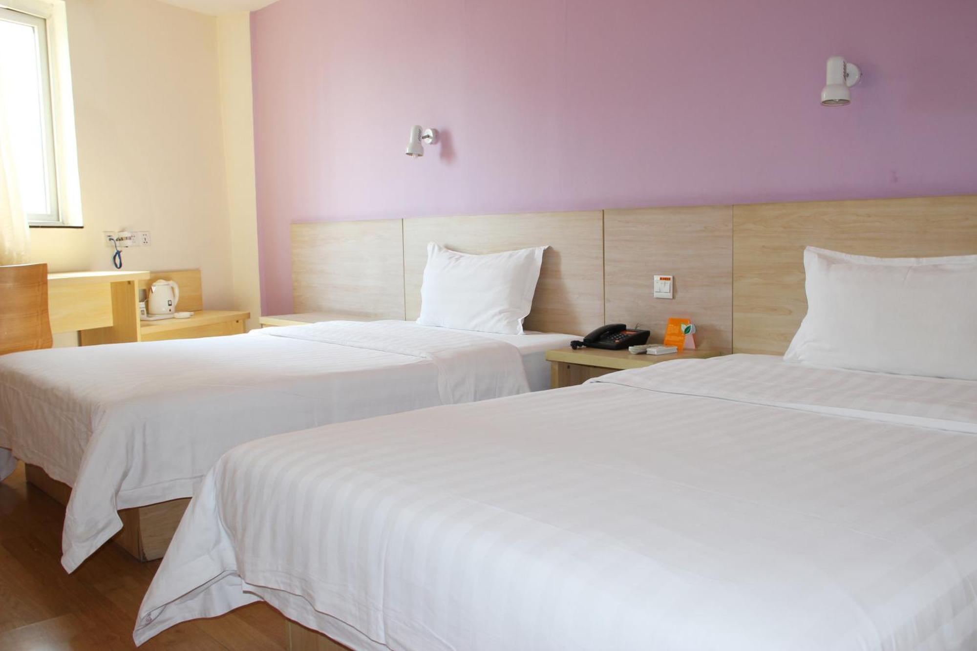 7Days Inn Guangzhou South Railway Station Huijiang Subway Station Ngoại thất bức ảnh